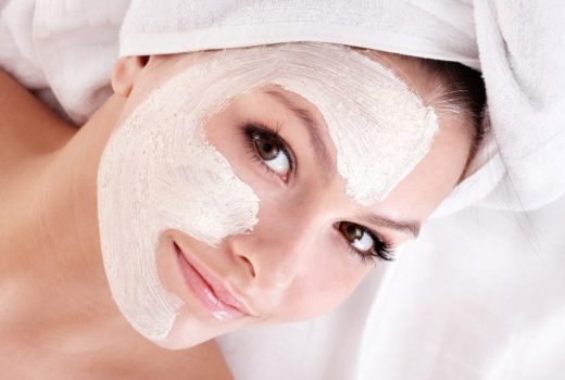 تقویت پوست صورت با ماسک شیرخشک